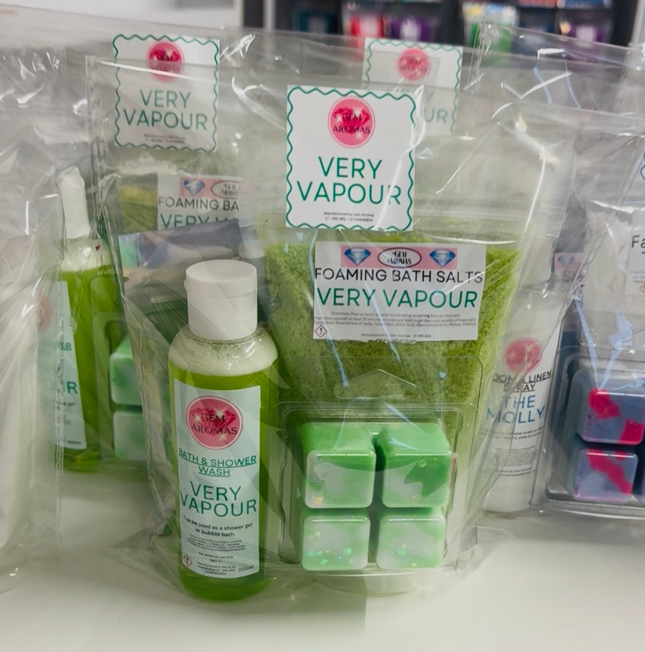 £10 BUNDLE BARGAINS